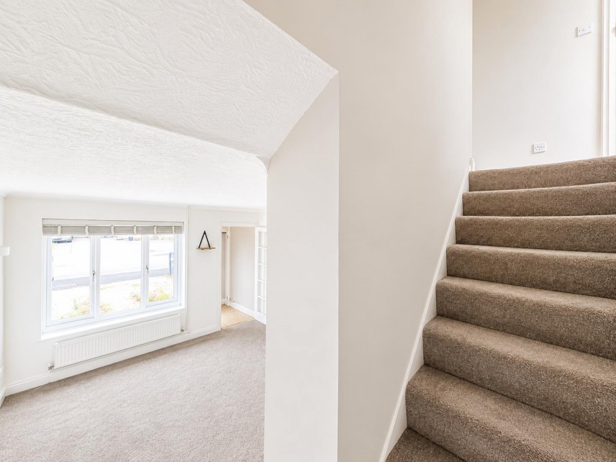 Holdenhurst, Ashford