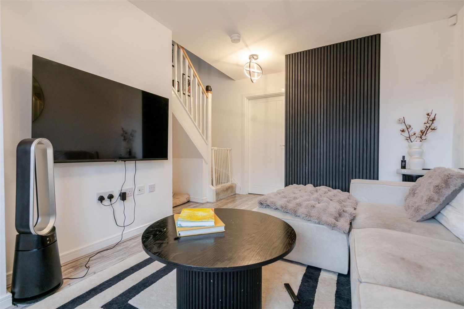 2 bedroom House for sale in Weavers Close, Tyldesley, Wigan
