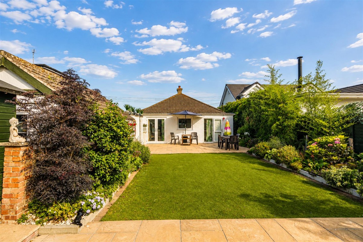 Avenue Road, Walkford, Christchurch