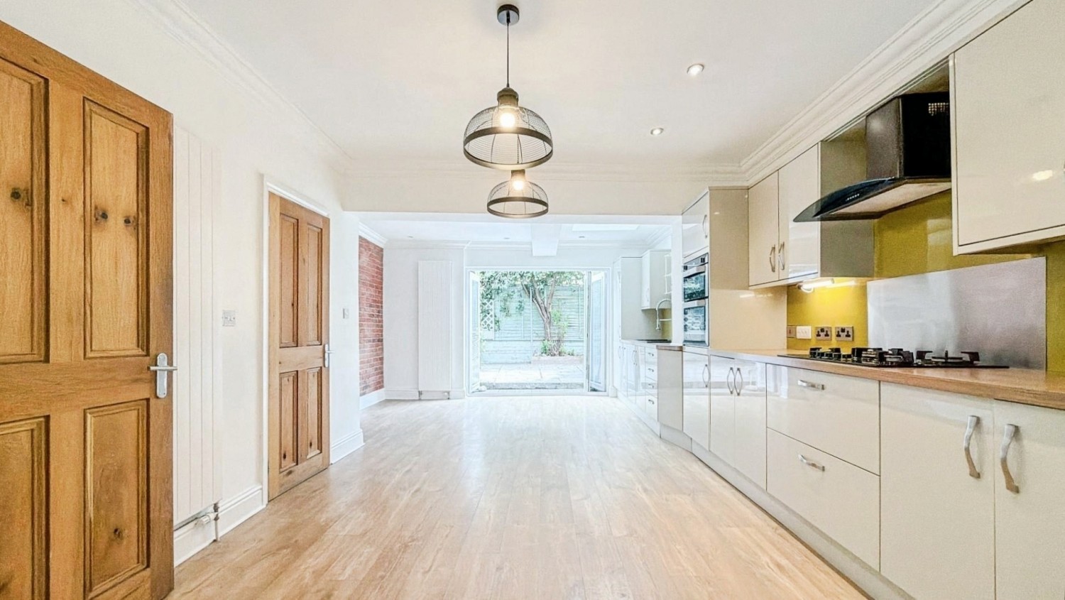 4 bedroom House for sale in Exmoor Street, Southville, BS3 1HD