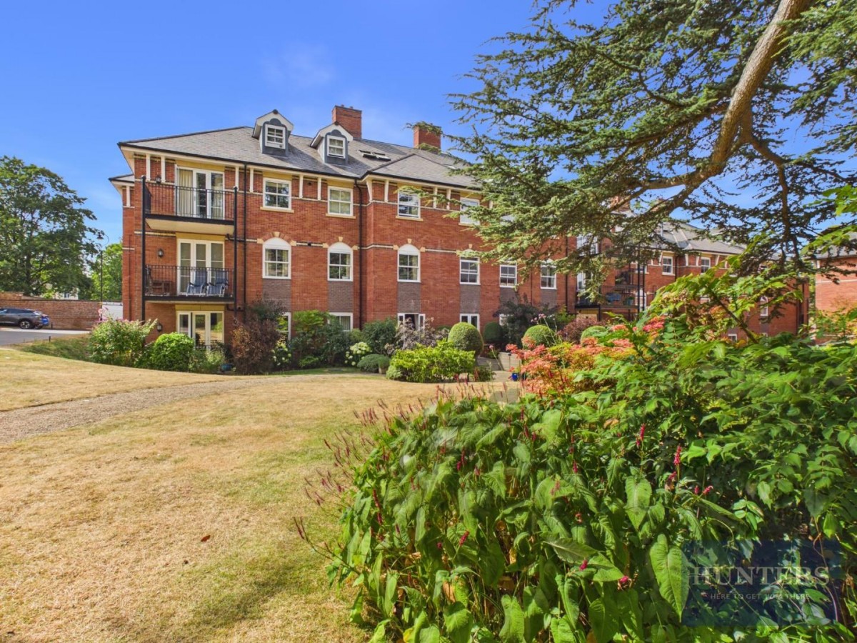 Cedar Court, Humphris Place, Cheltenham