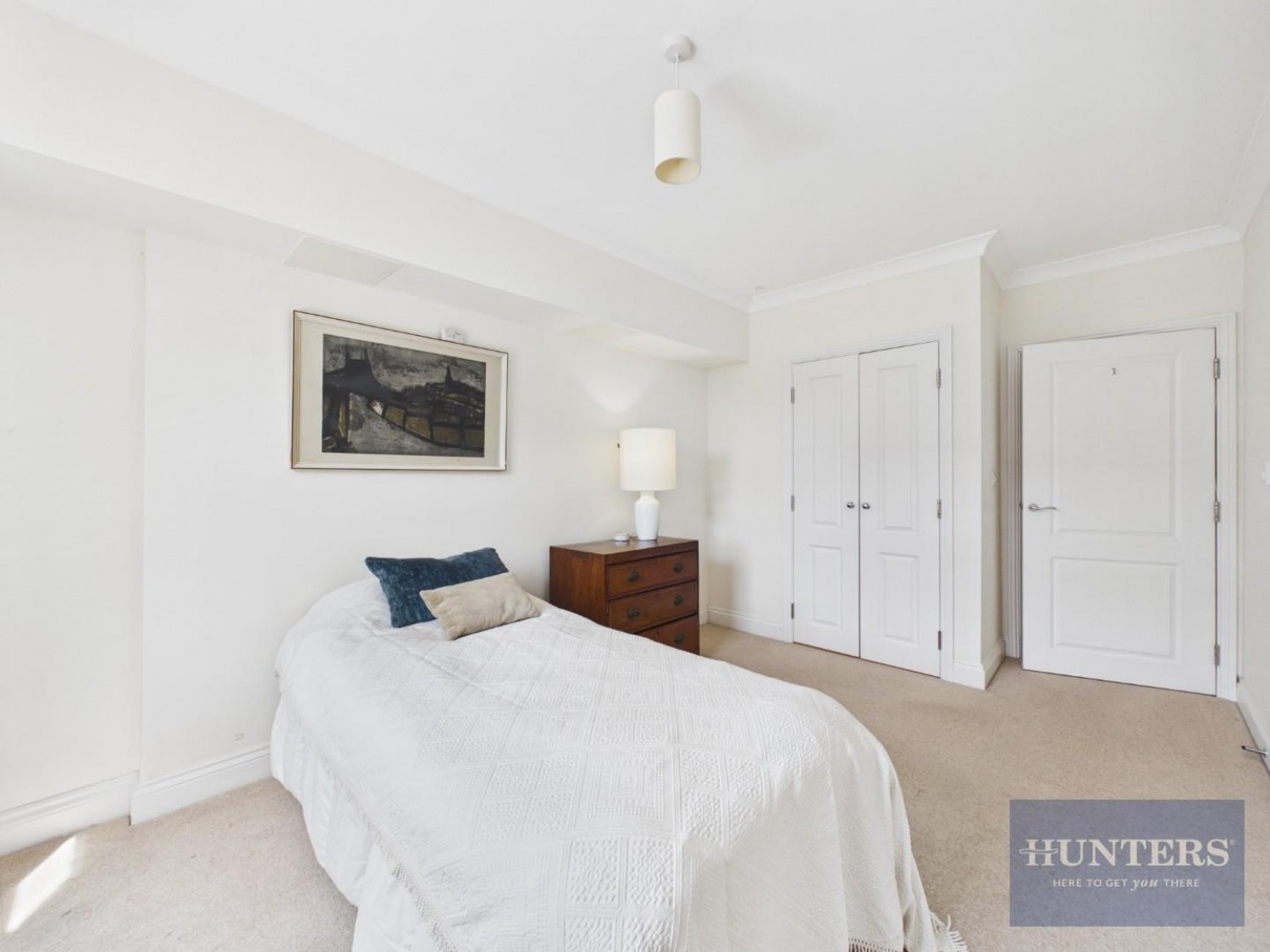 2 bedroom Flat for sale in Cedar Court, Humphris Place, Cheltenham