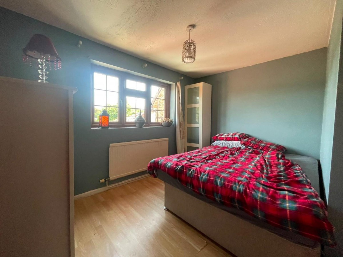 Chapel Street, Cam, Dursley, GL11 5NX