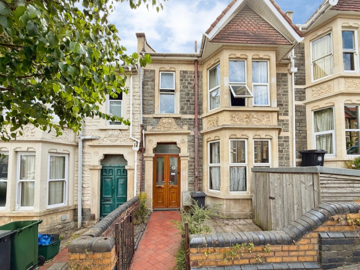 Cleeve Road, Knowle, BS4 2JP