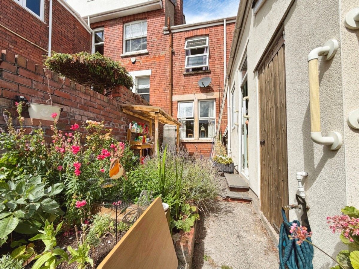 Cleeve Road, Knowle, BS4 2JP