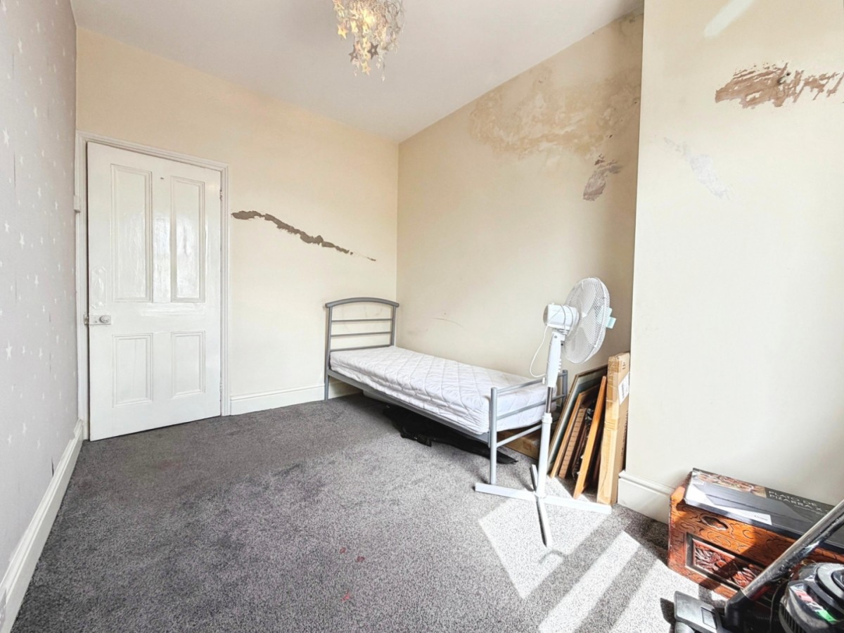 Cleeve Road, Knowle, BS4 2JP
