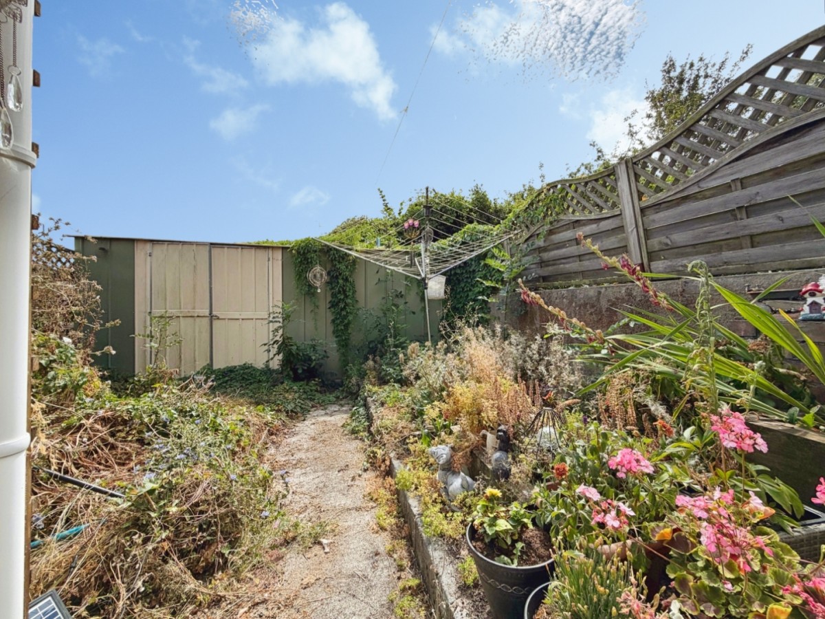Cleeve Road, Knowle, BS4 2JP