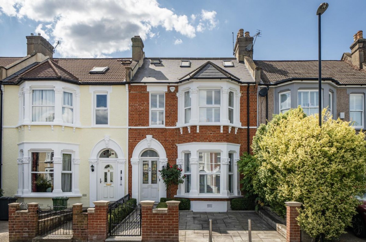 Ardgowan Road, London, SE6 1UU