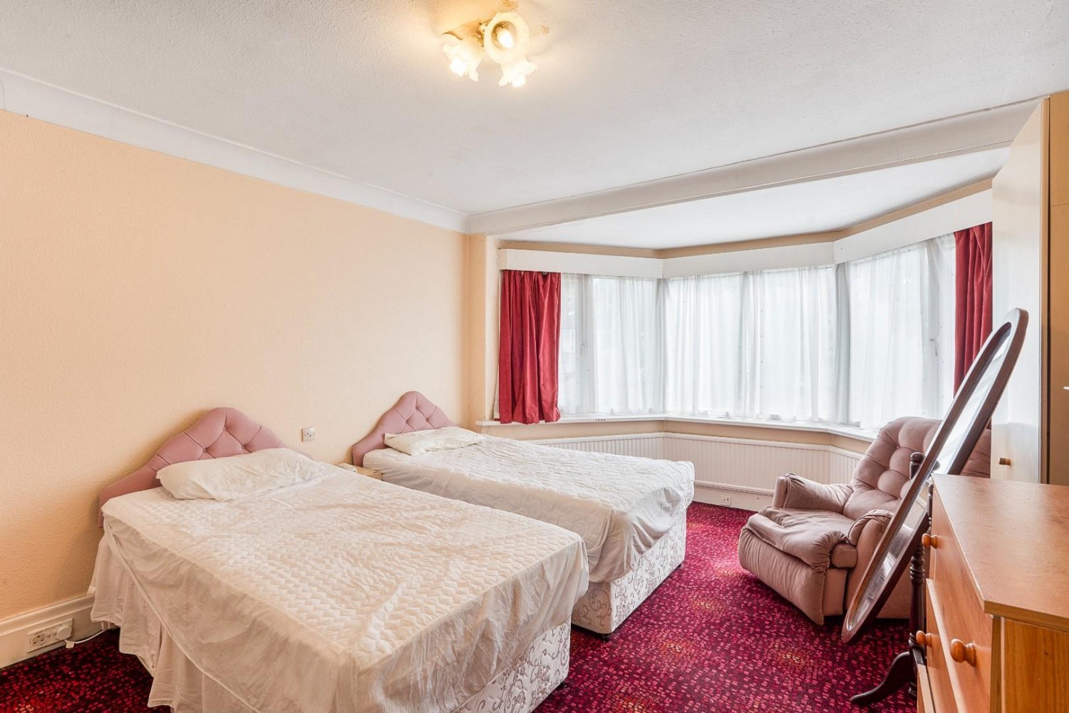 6 bedroom House for sale in Scott Hall Road, Moortown, Leeds