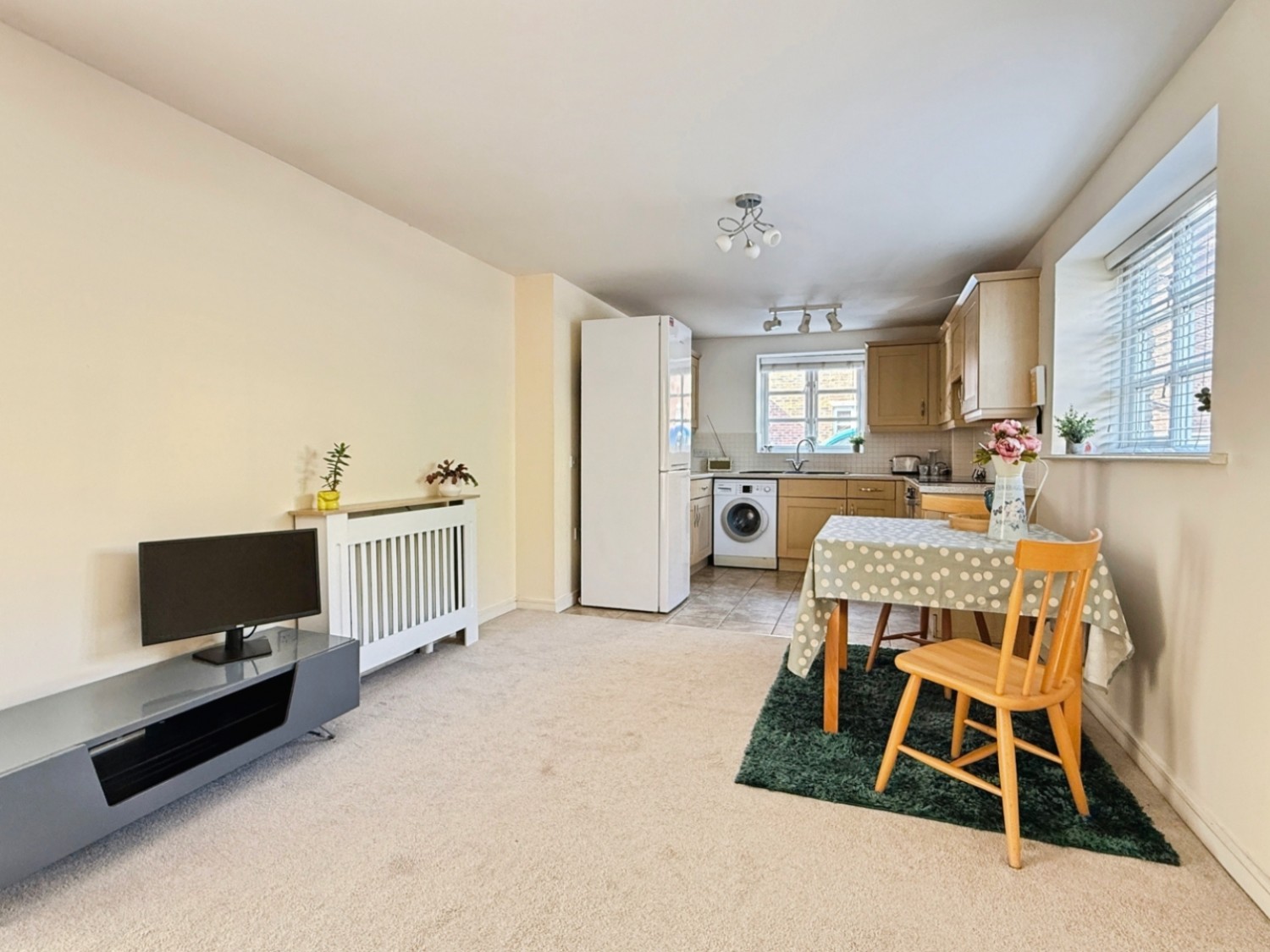 1 bedroom Flat for sale in Home Orchard, Ebley, Stroud