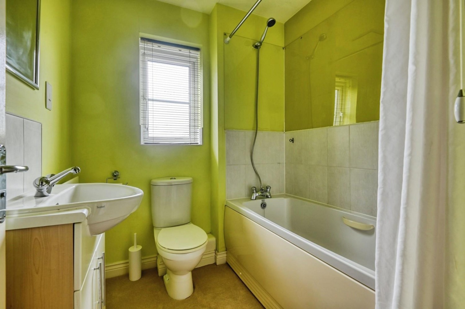 4 bedroom House for sale in Leyland Road, Glascote, Tamworth