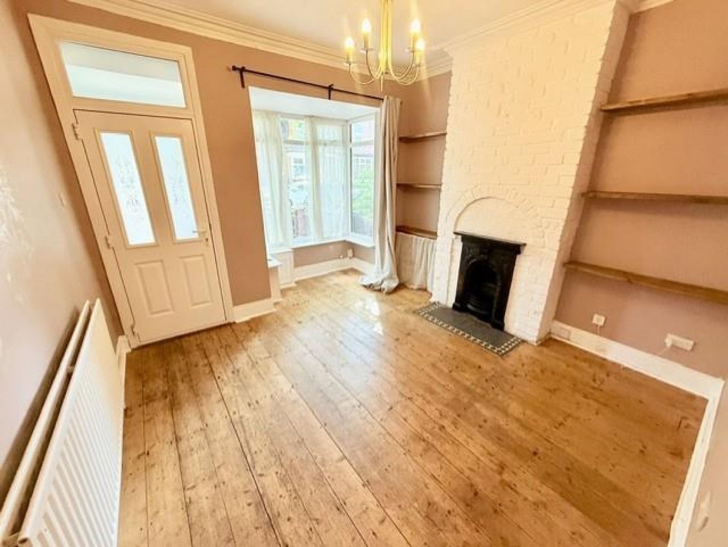 2 bedroom House to let in Dean Road, Birmingham
