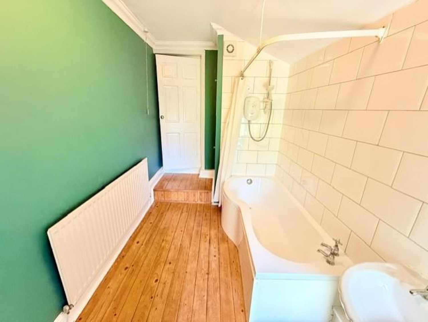 2 bedroom House to let in Dean Road, Birmingham