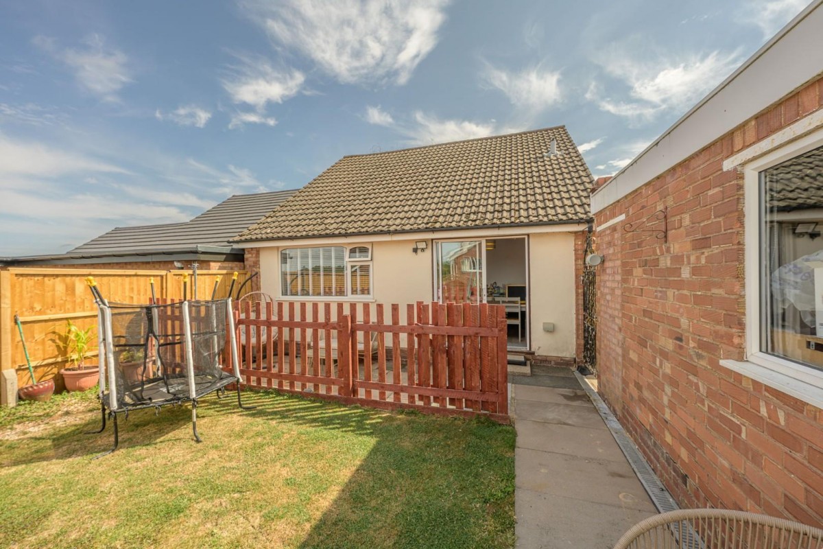 Northway, Sedgley