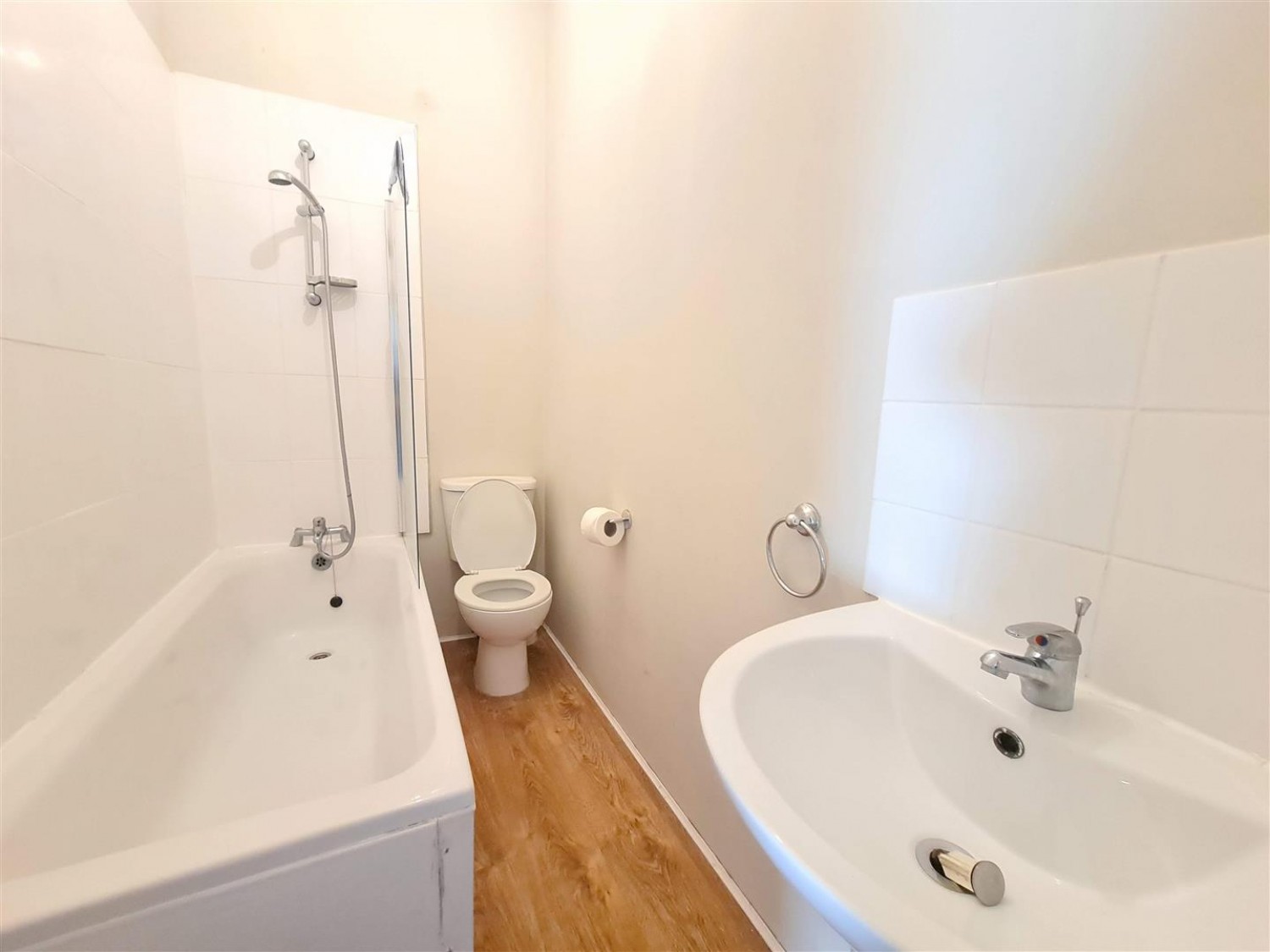 1 bedroom Flat to let in Hookstone Road, Harrogate, North Yorkshire