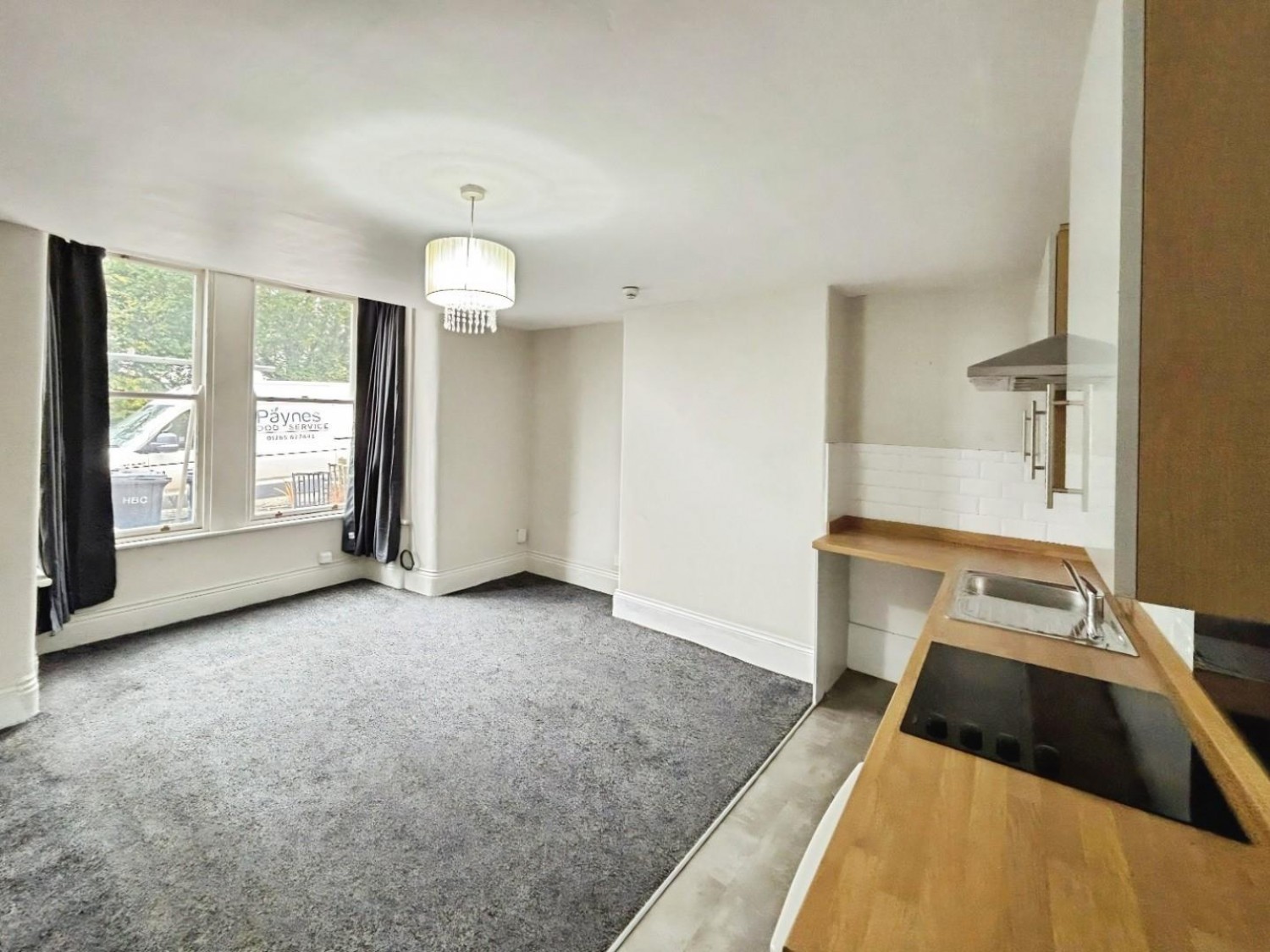 2 bedroom Flat to let in Hookstone Road, Harrogate, HG2 8BT