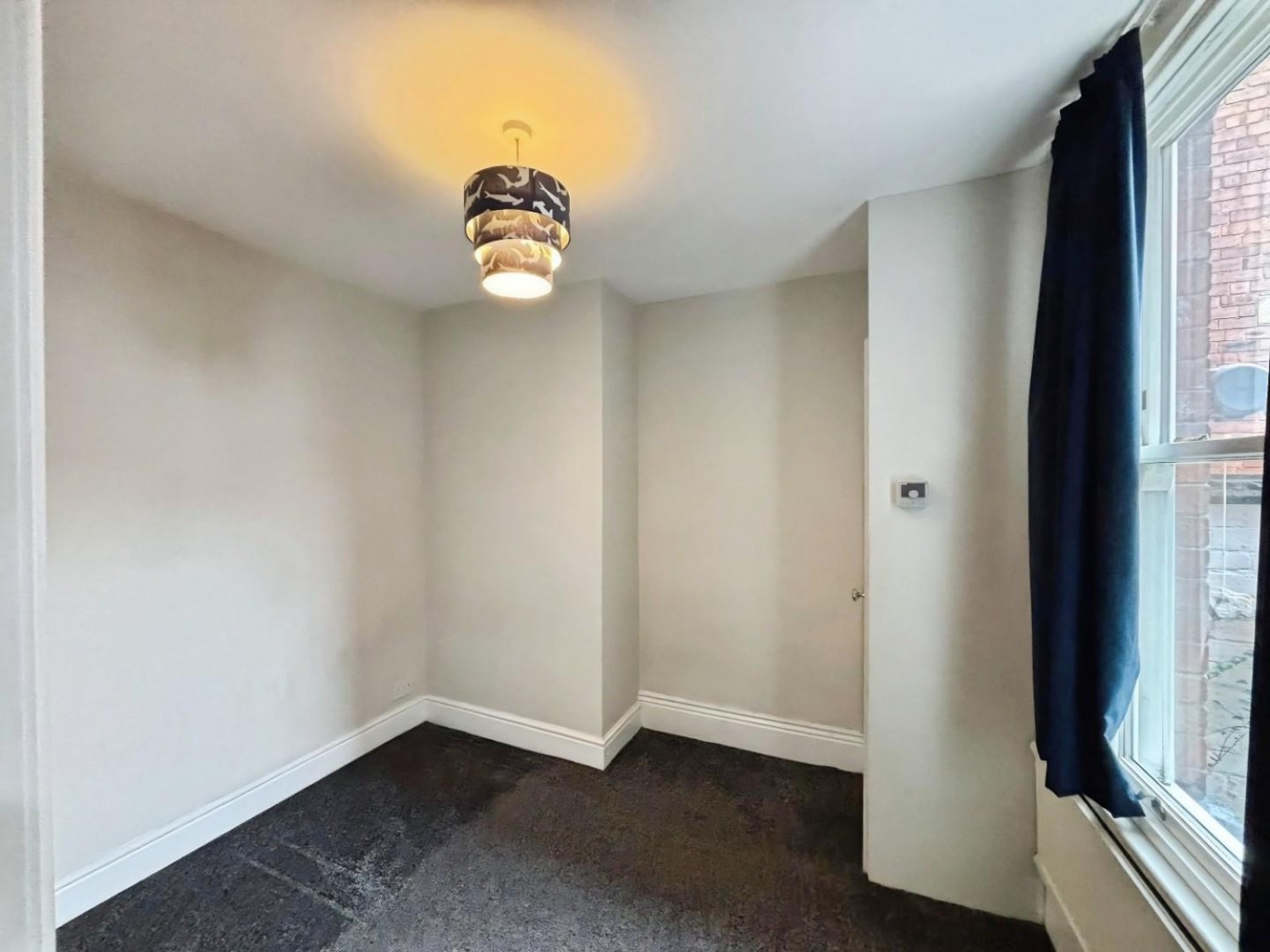 2 bedroom Flat to let in Hookstone Road, Harrogate, HG2 8BT