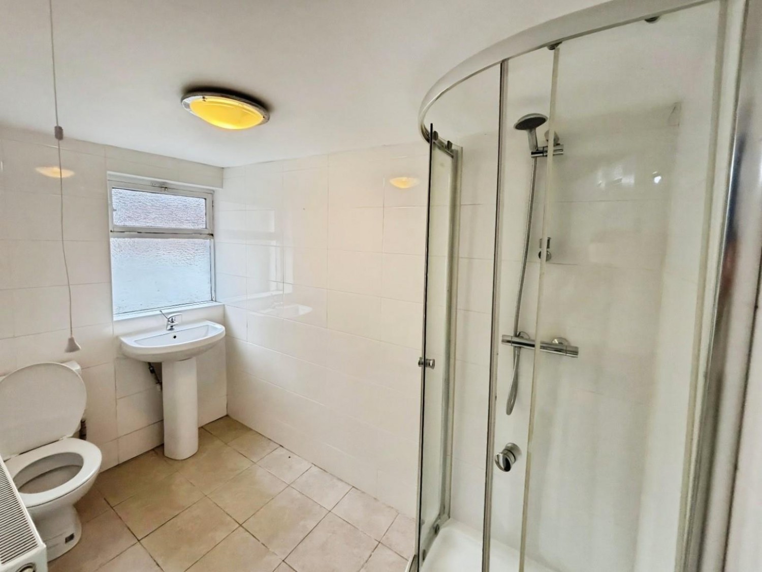 2 bedroom Flat to let in Hookstone Road, Harrogate, HG2 8BT