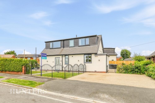 Milbury Drive, Hollingworth Lake OL15 0BZ