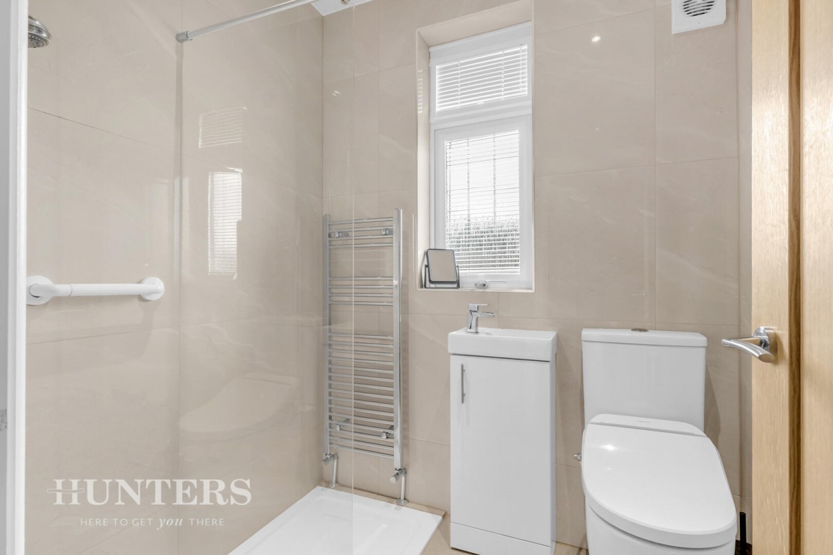 Milbury Drive, Hollingworth Lake OL15 0BZ