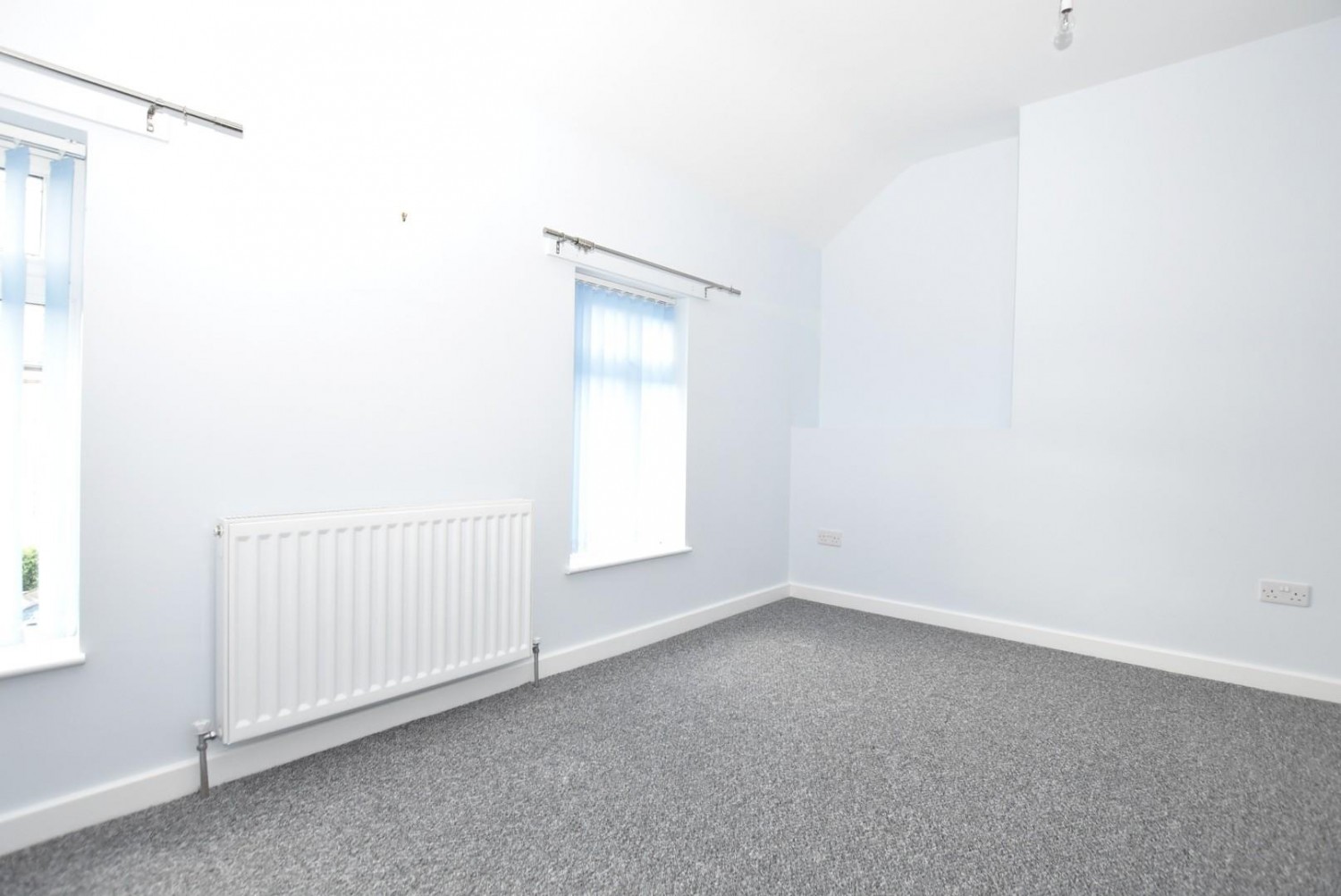 2 bedroom House to let in Church Street West, Chesterfield, Derbyshire