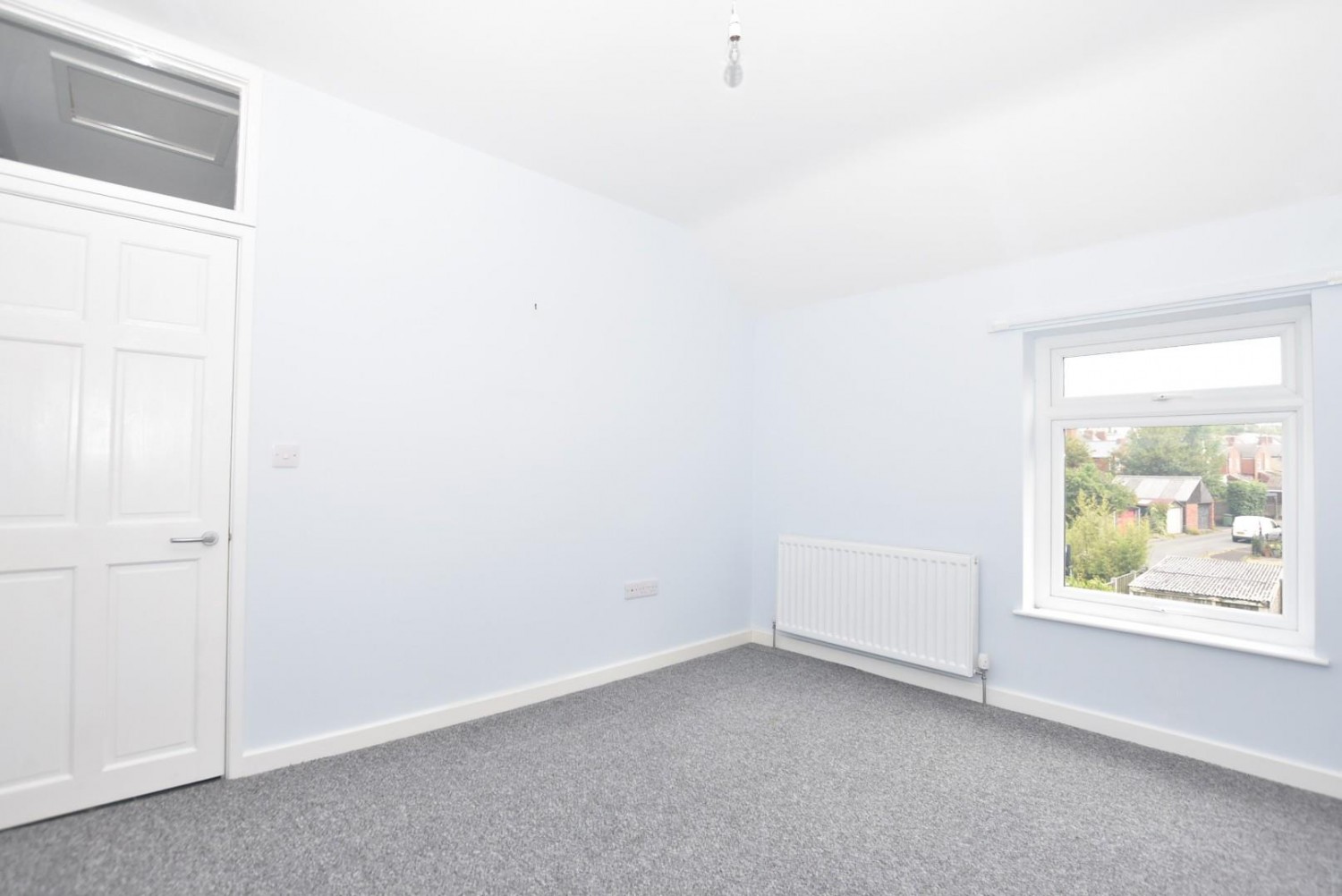 2 bedroom House to let in Church Street West, Chesterfield, Derbyshire