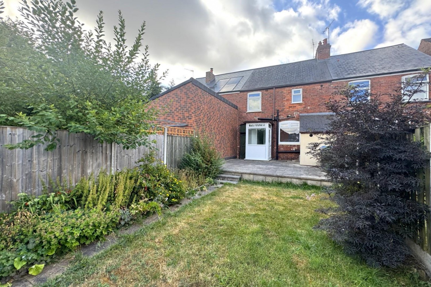 2 bedroom House to let in Church Street West, Chesterfield, Derbyshire