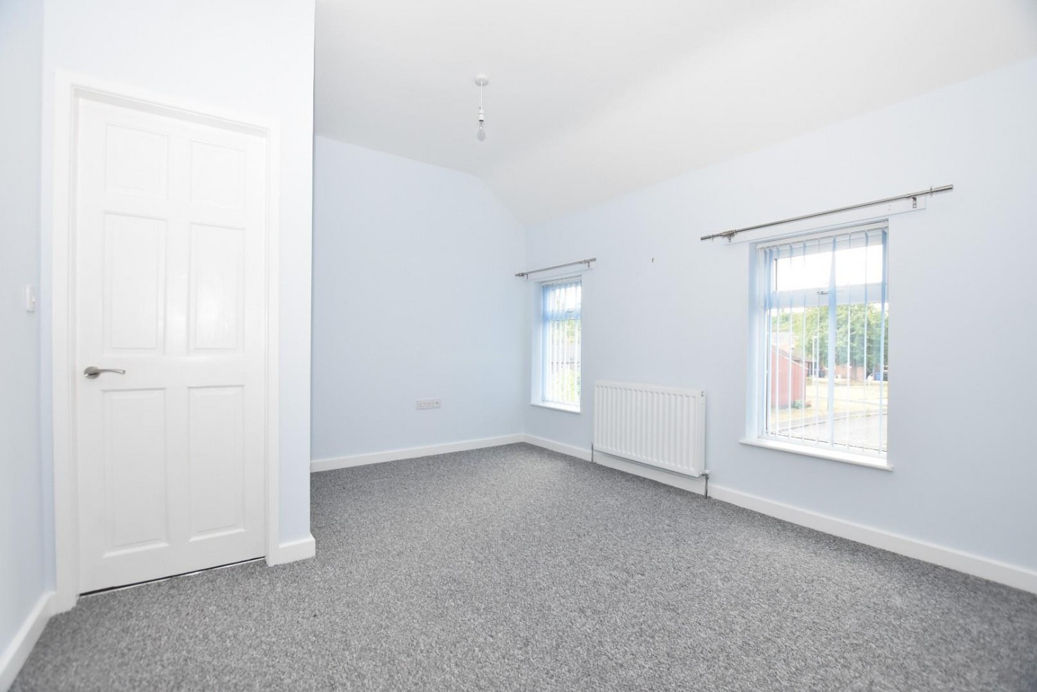 2 bedroom House to let in Church Street West, Chesterfield, Derbyshire