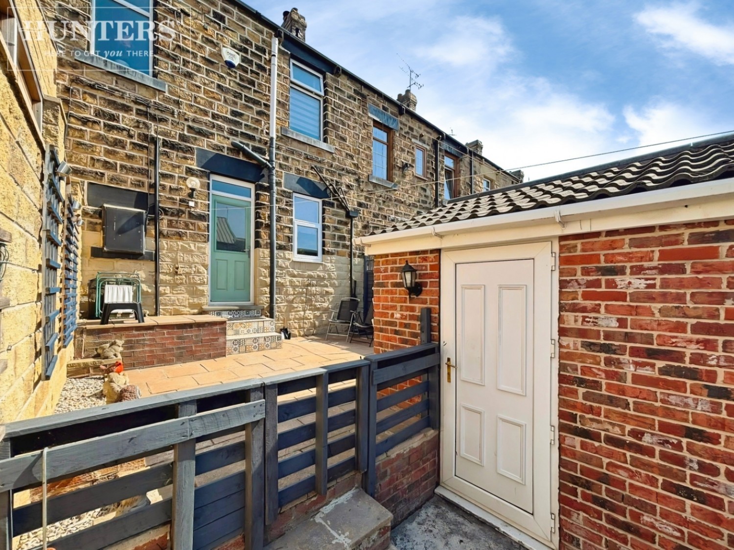 2 bedroom House for sale in Summer Lane, Barnsley