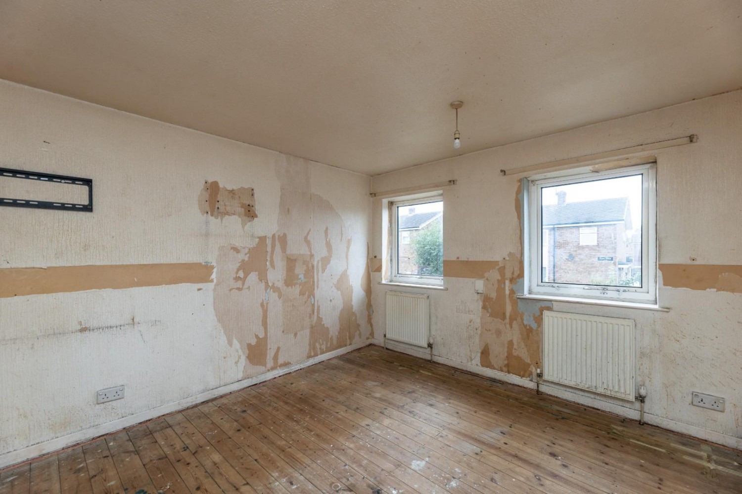 3 bedroom House for sale in Rye Way, Castleford