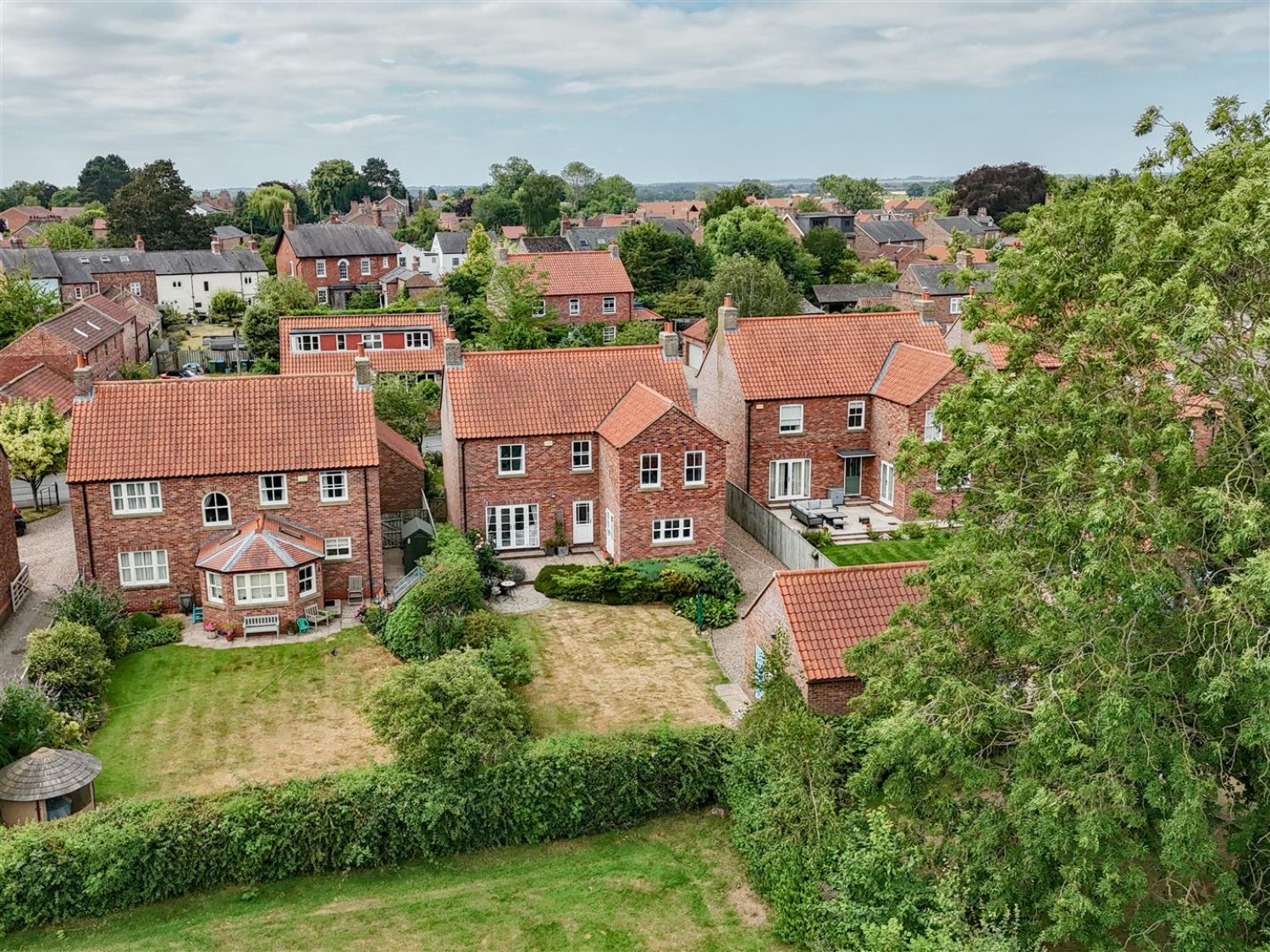 5 bedroom House for sale in Chestnut Meadows, Tollerton, York, North Yorkshire