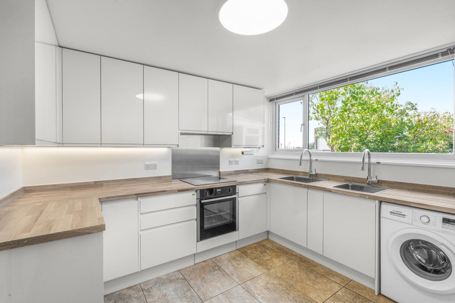 3 bedroom House for sale in Nursery Close, Alwoodley, Leeds