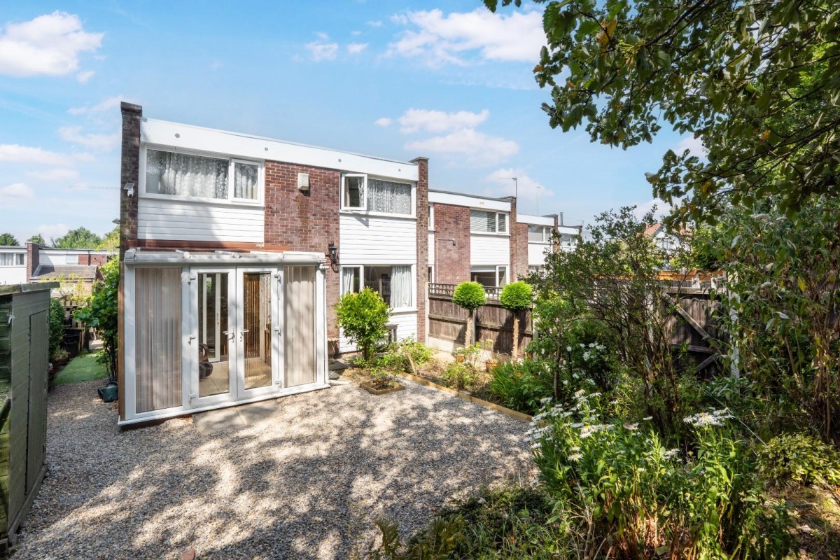 Nursery Close, Alwoodley, Leeds