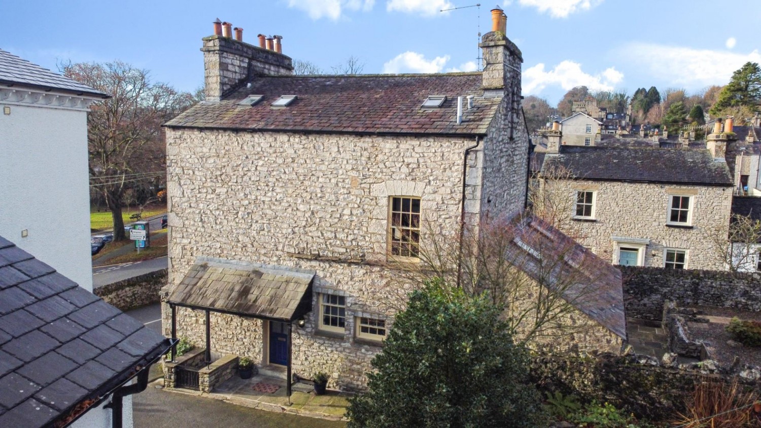4 bedroom Flat for sale in Mount Pleasant, Kendal, LA9 4JS