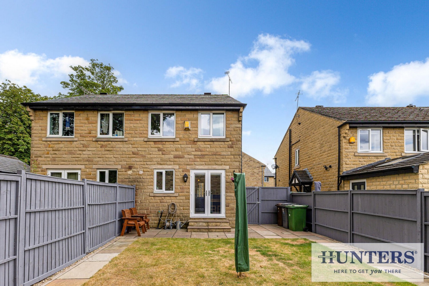 3 bedroom House for sale in Coverley Rise, Yeadon, Leeds