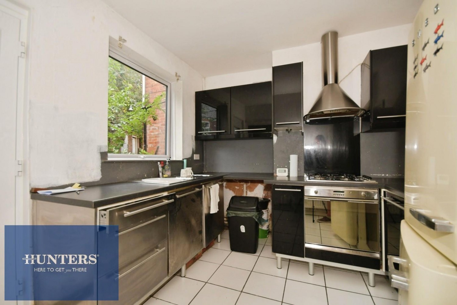 2 bedroom House for sale in Hardwick Street, Stonegravels, Chesterfield, S41 7ND
