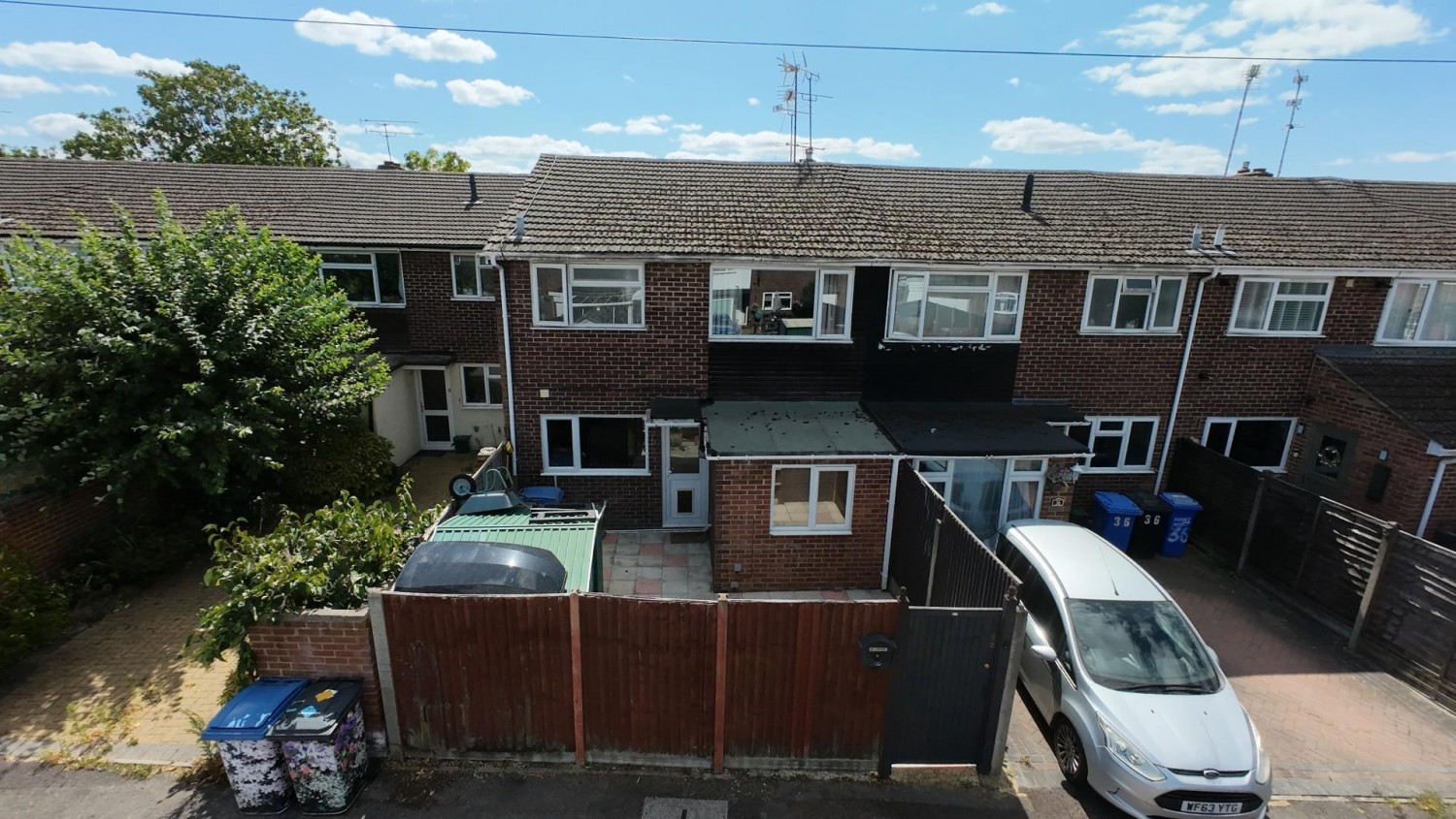 3 bedroom House for sale in Beaulieu Gardens, Blackwater, Camberley