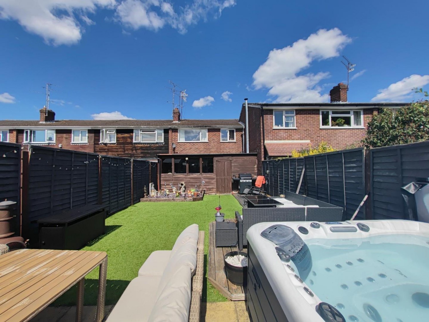 3 bedroom House for sale in Beaulieu Gardens, Blackwater, Camberley