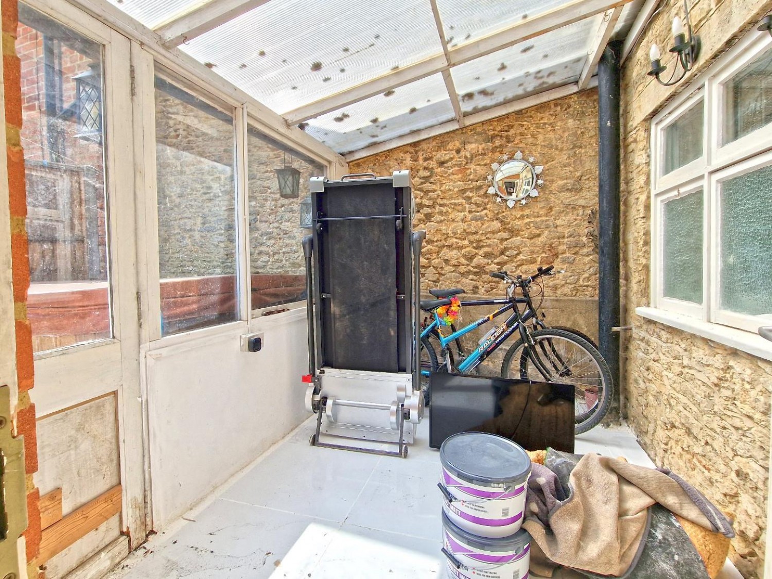 2 bedroom House for sale in Kings End, Bicester