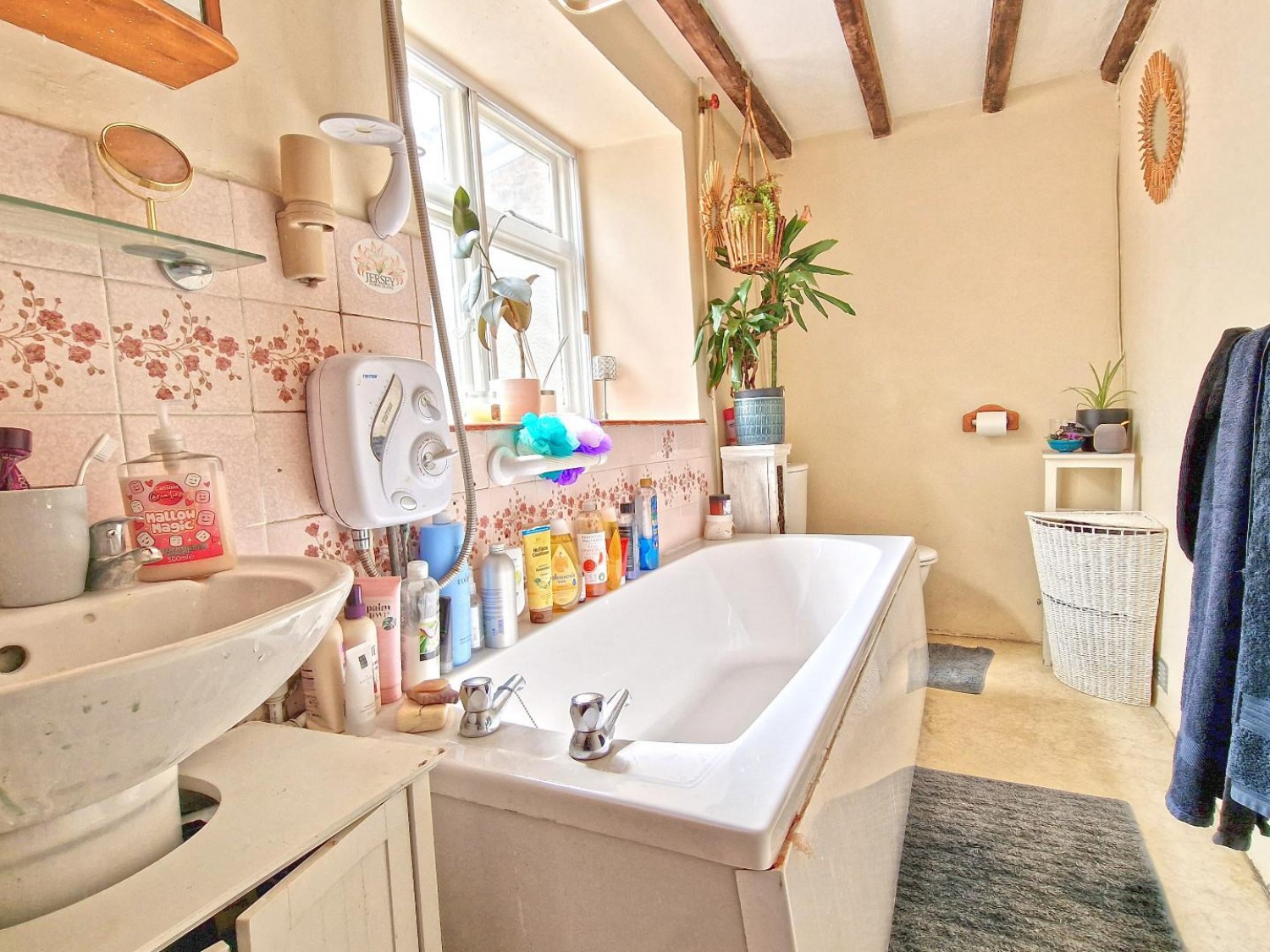 2 bedroom House for sale in Kings End, Bicester
