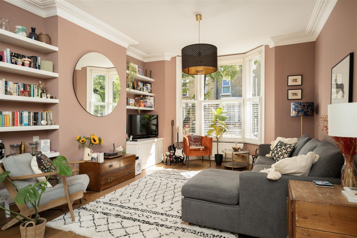2 bedroom Flat for sale in Lilford Road, London, SE5
