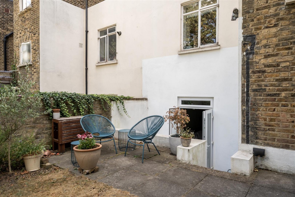 Lilford Road, London, SE5