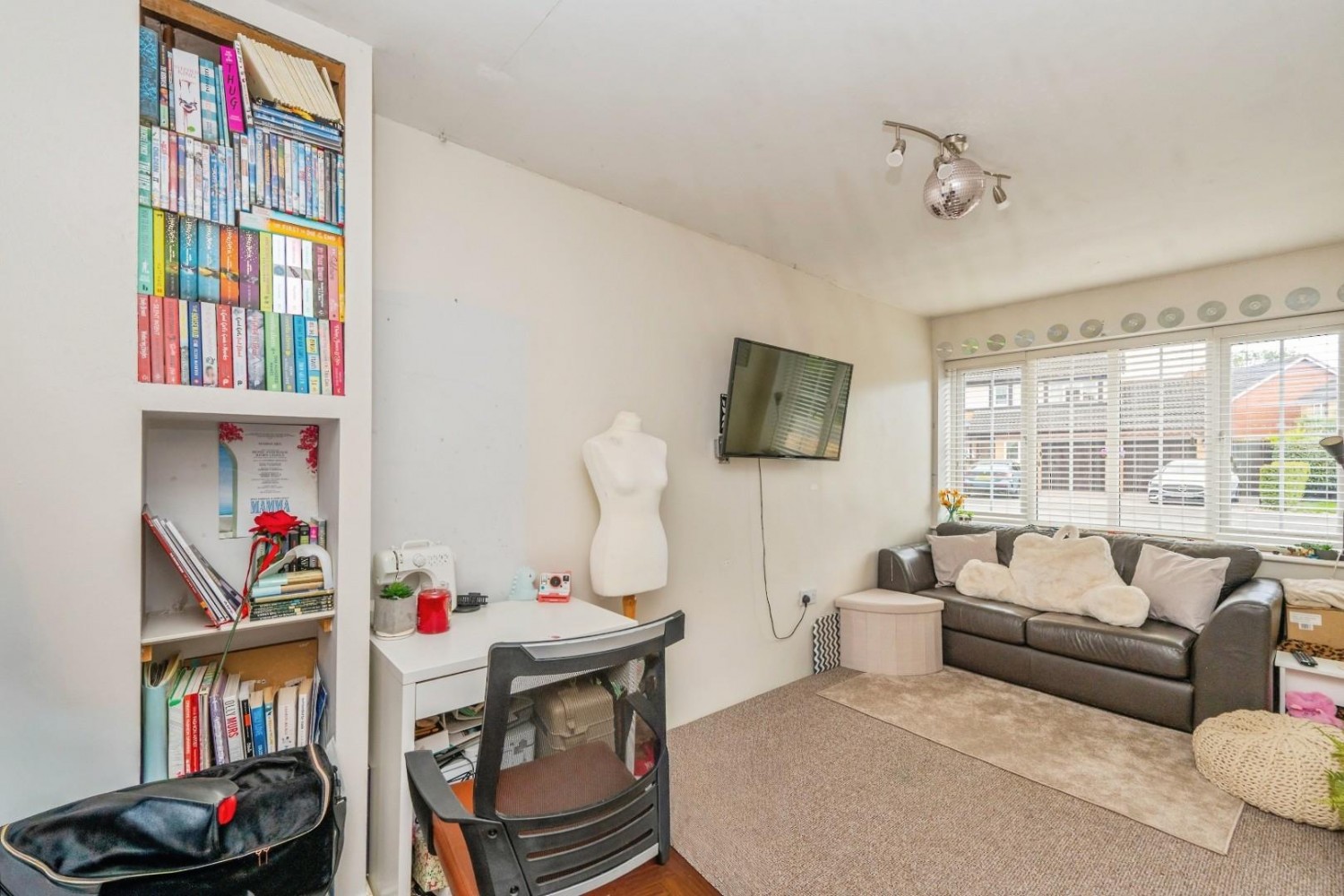 3 bedroom House for sale in Talland Avenue, Amington, Tamworth