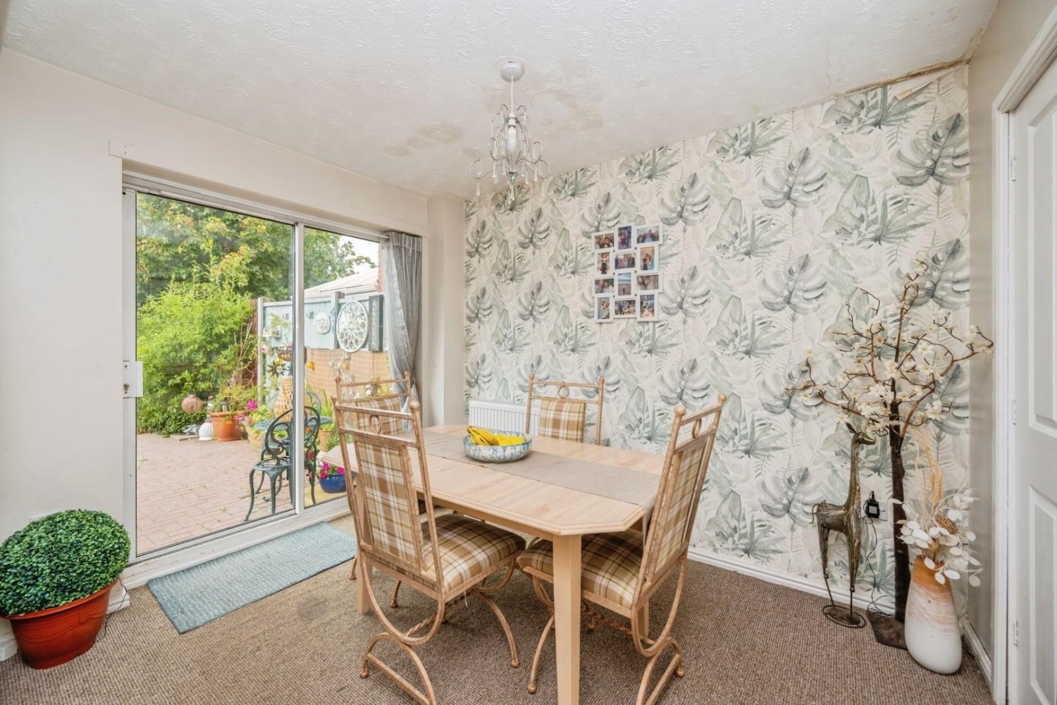 3 bedroom House for sale in Talland Avenue, Amington, Tamworth