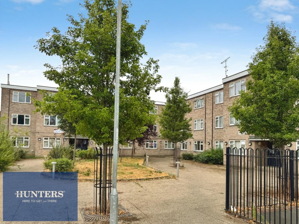Heath Court, St. Augustines Crescent, Chesterfield, S40 2SE