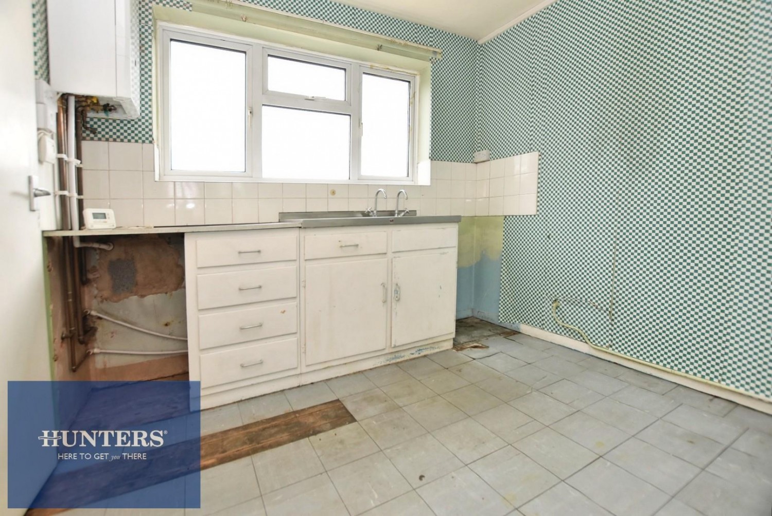 1 bedroom Flat for sale in Heath Court, St. Augustines Crescent, Chesterfield, S40 2SE