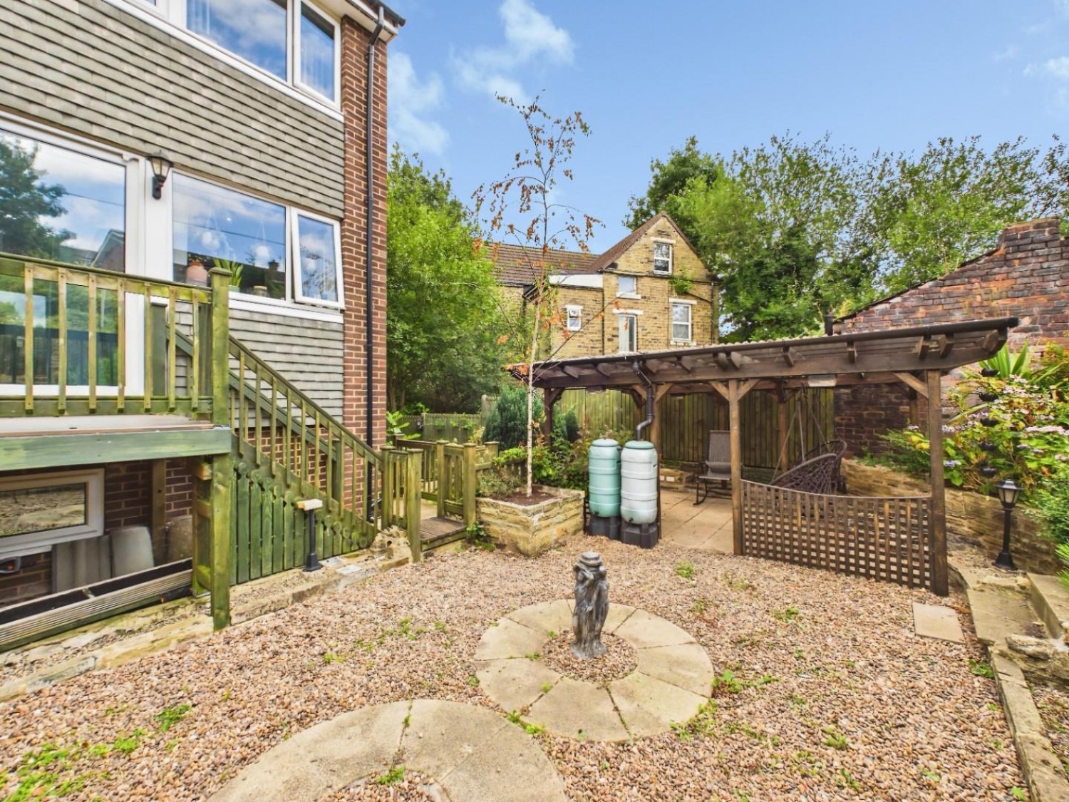3 bedroom House for sale in Cliffe Terrace, Baildon, Shipley