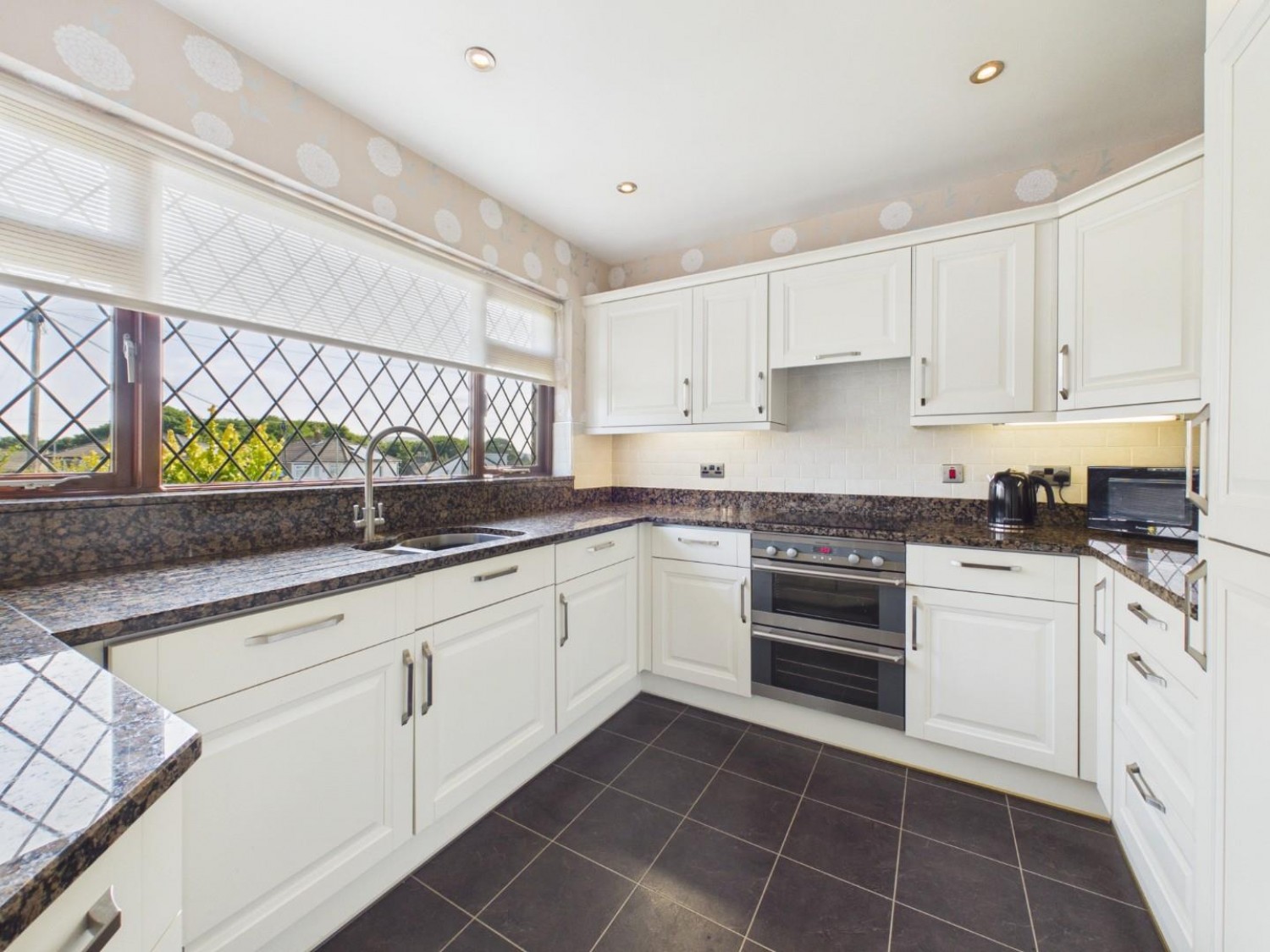 3 bedroom Bungalow for sale in Heaton Drive, Bingley, West Yorkshire