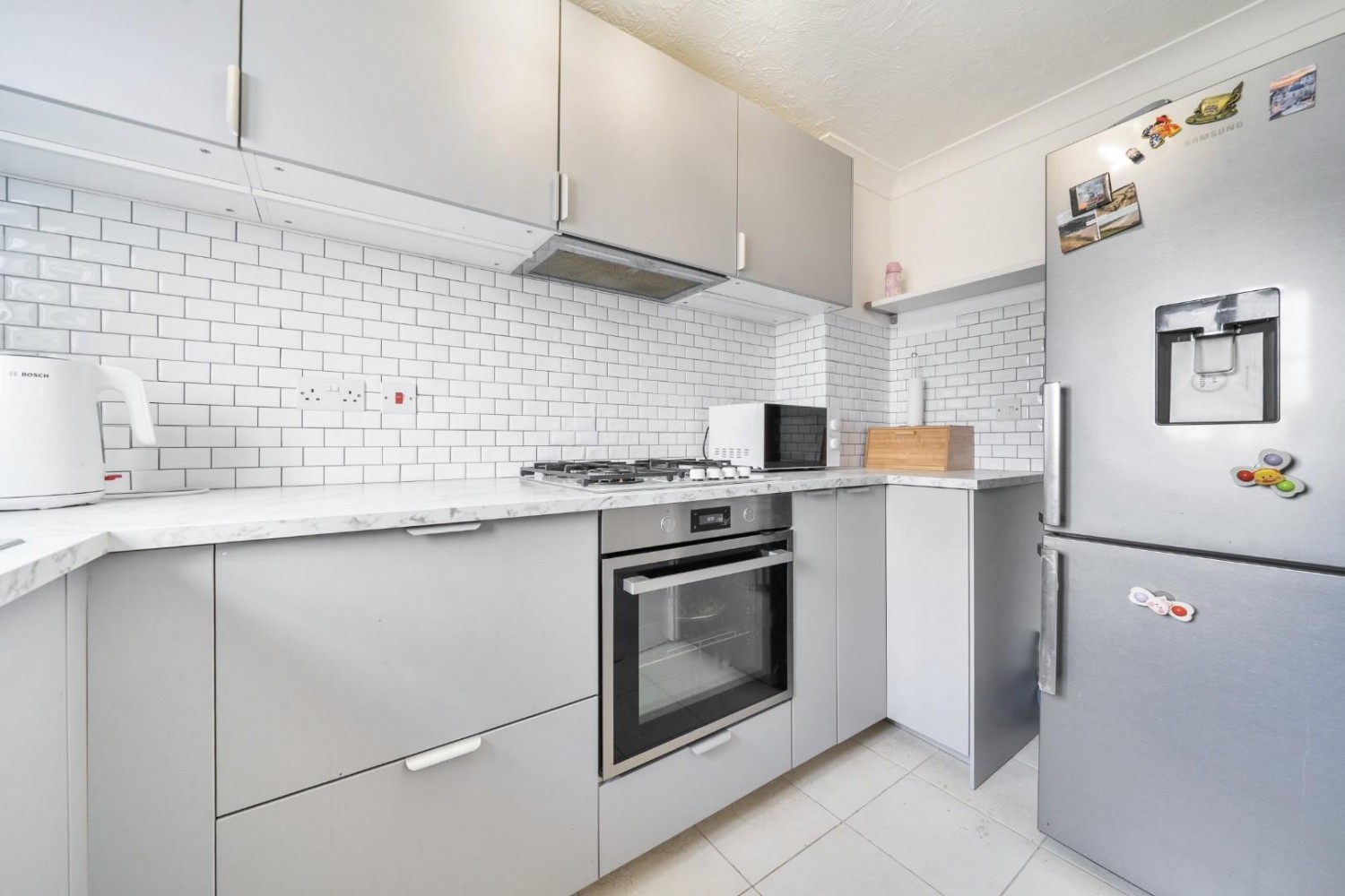 2 bedroom House for sale in Sunningdale Close, London