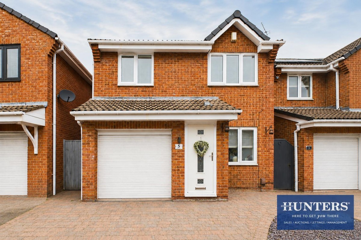 Welwyn Close, Castletown, Sunderland
